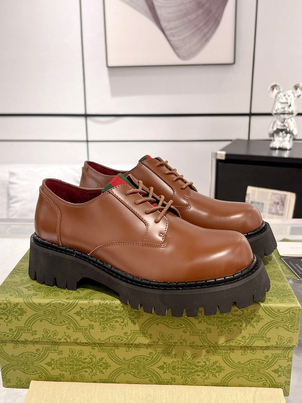 GG LACE-UP LOAFER WITH WEB IN CARAMEL BROWN SHINY LEATHER