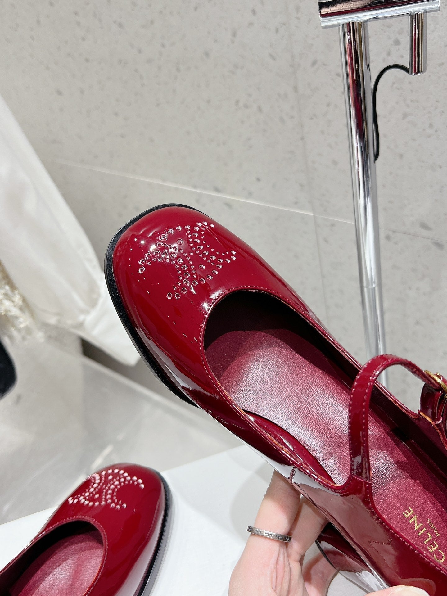 HIGH MARY JANE SHOES IN GARNET RED PATENT CALFSKIN
