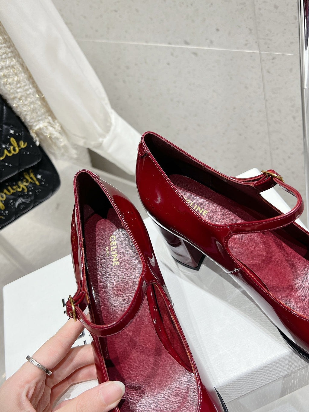HIGH MARY JANE SHOES IN GARNET RED PATENT CALFSKIN