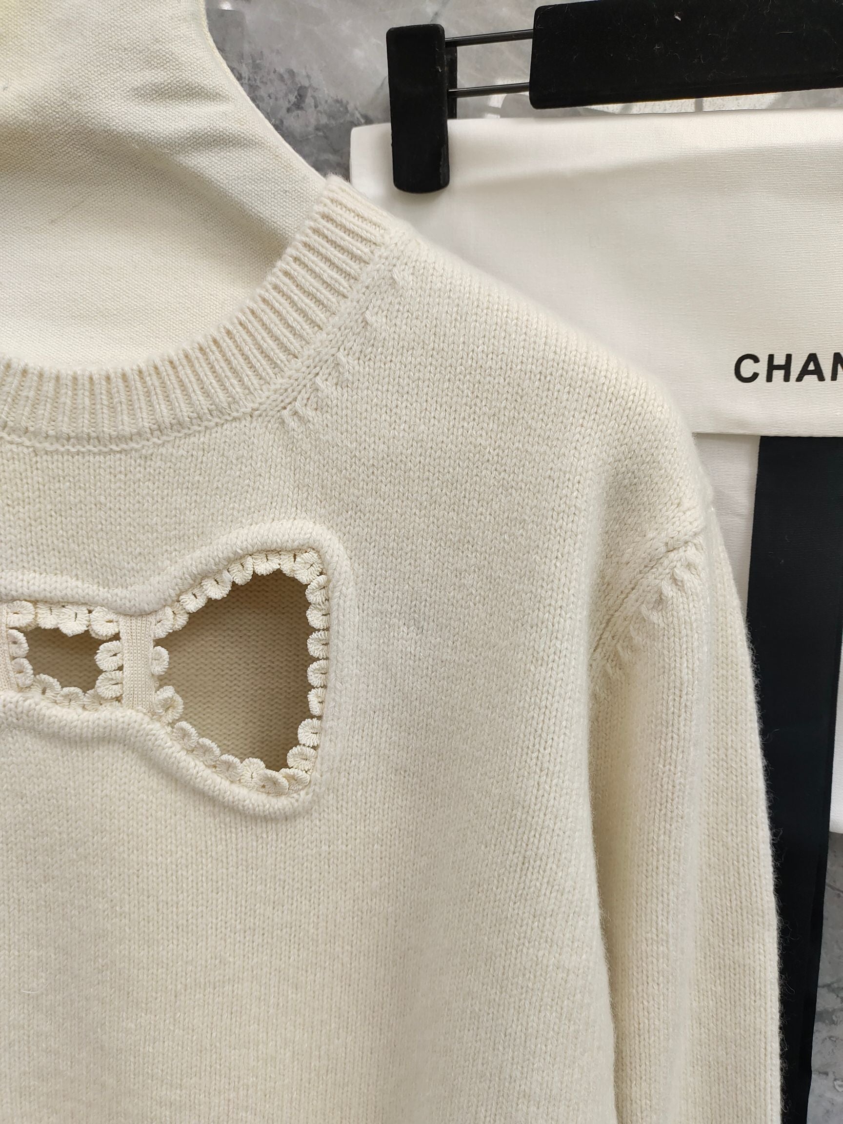 CHANEL 25S SWEATER 489