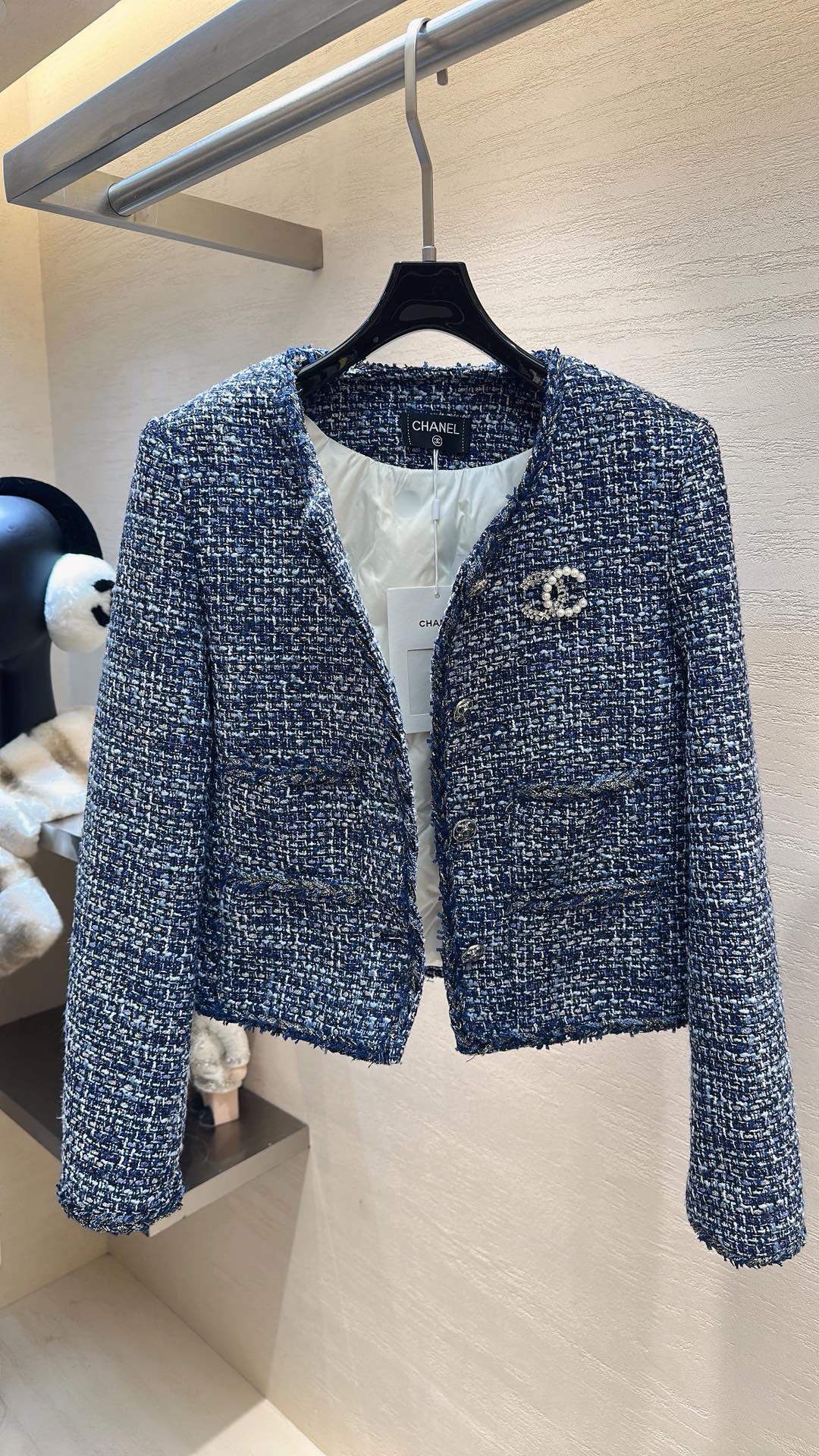 CHANEL 25S TWEED JACKET 495