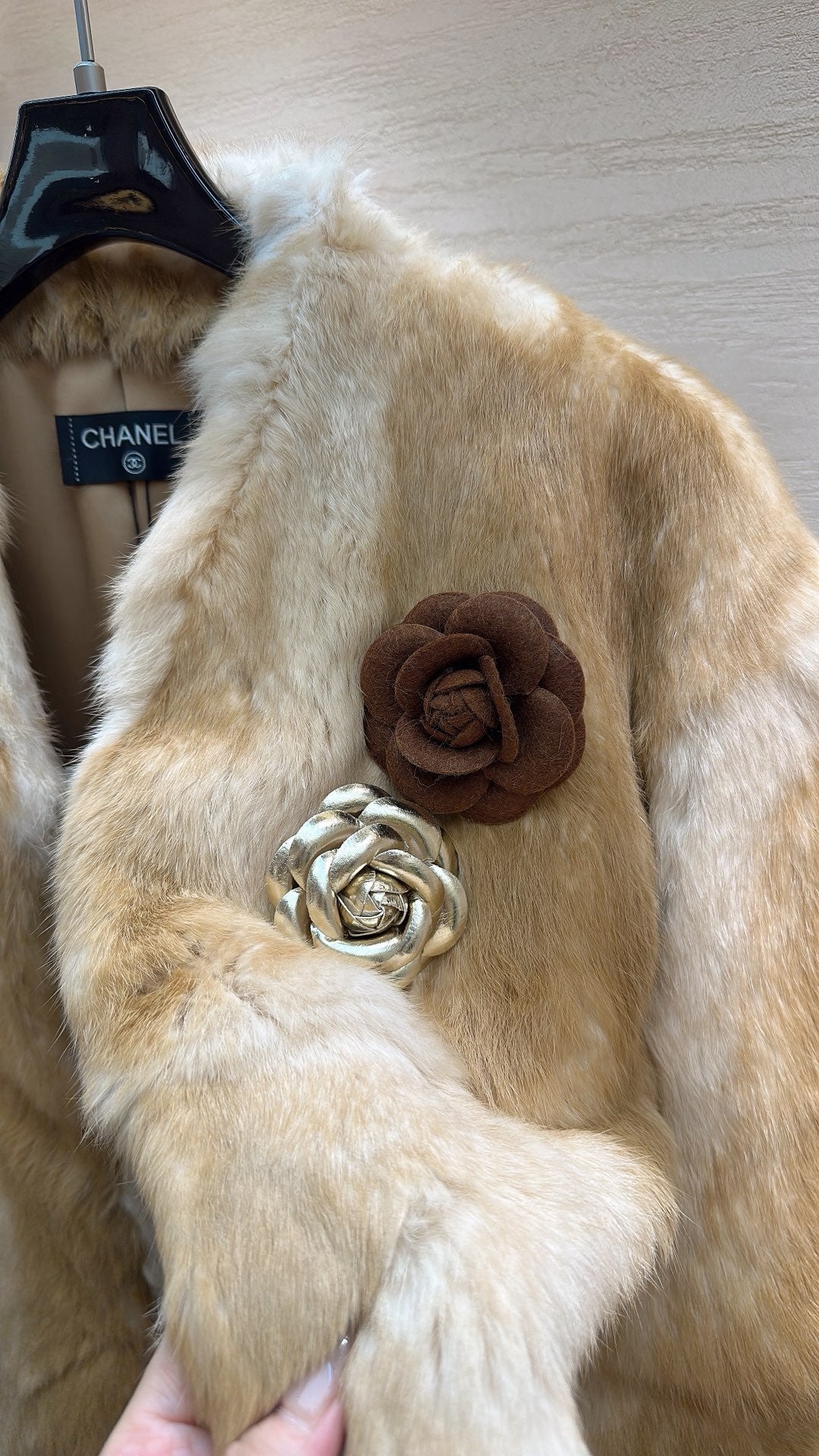 CHANEL 25S SNOW RABBIT FUR COAT 498