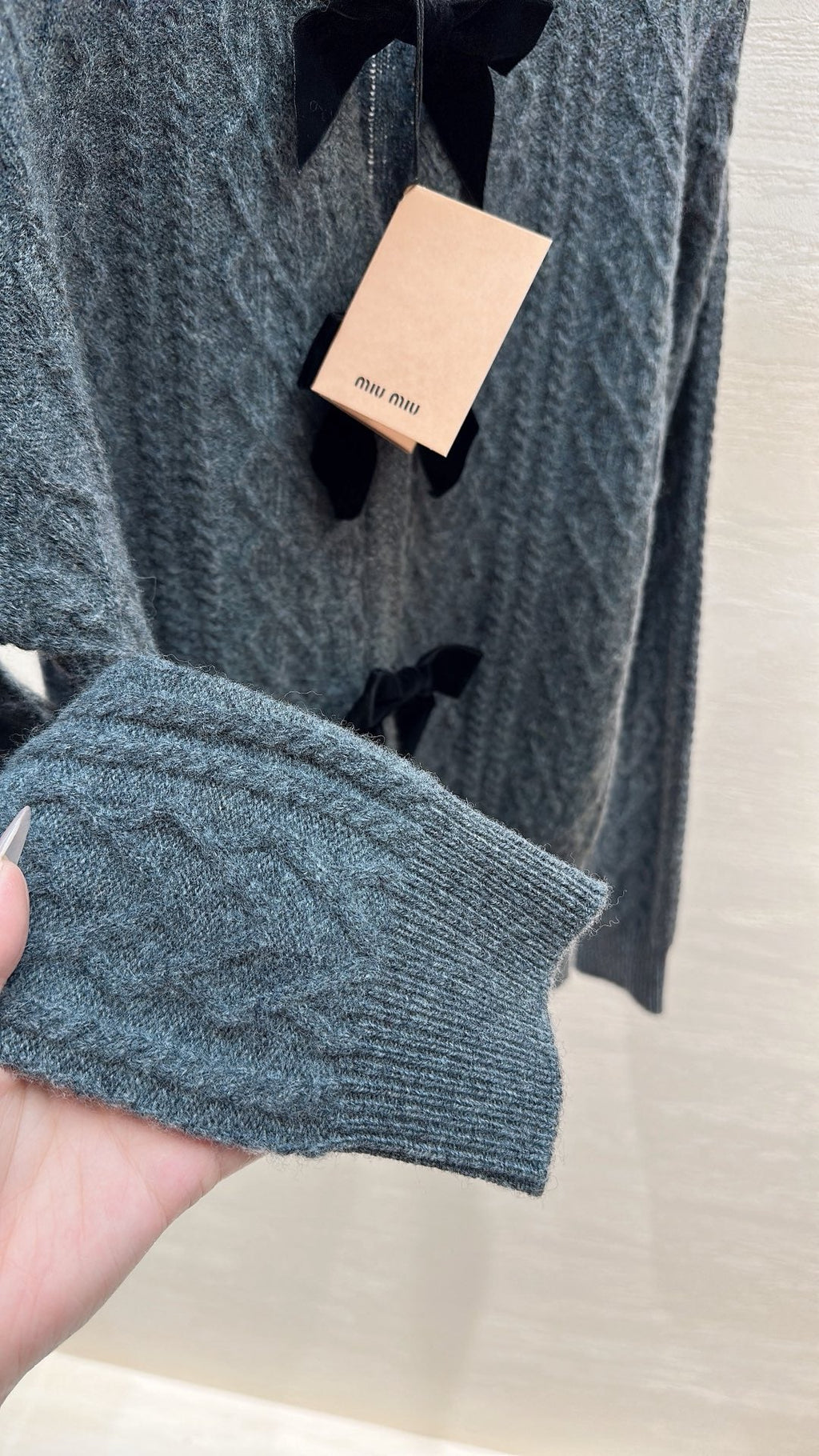 MIUMIU SWEATER STYLE 790