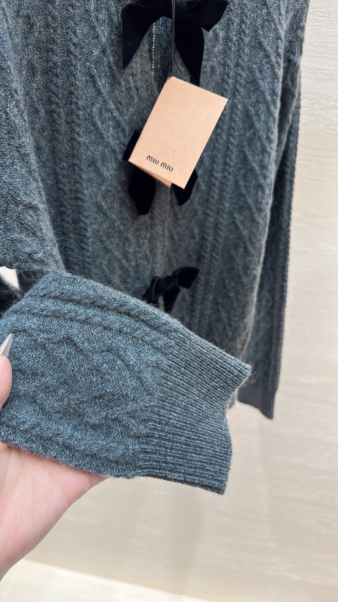 MIUMIU SWEATER STYLE 790