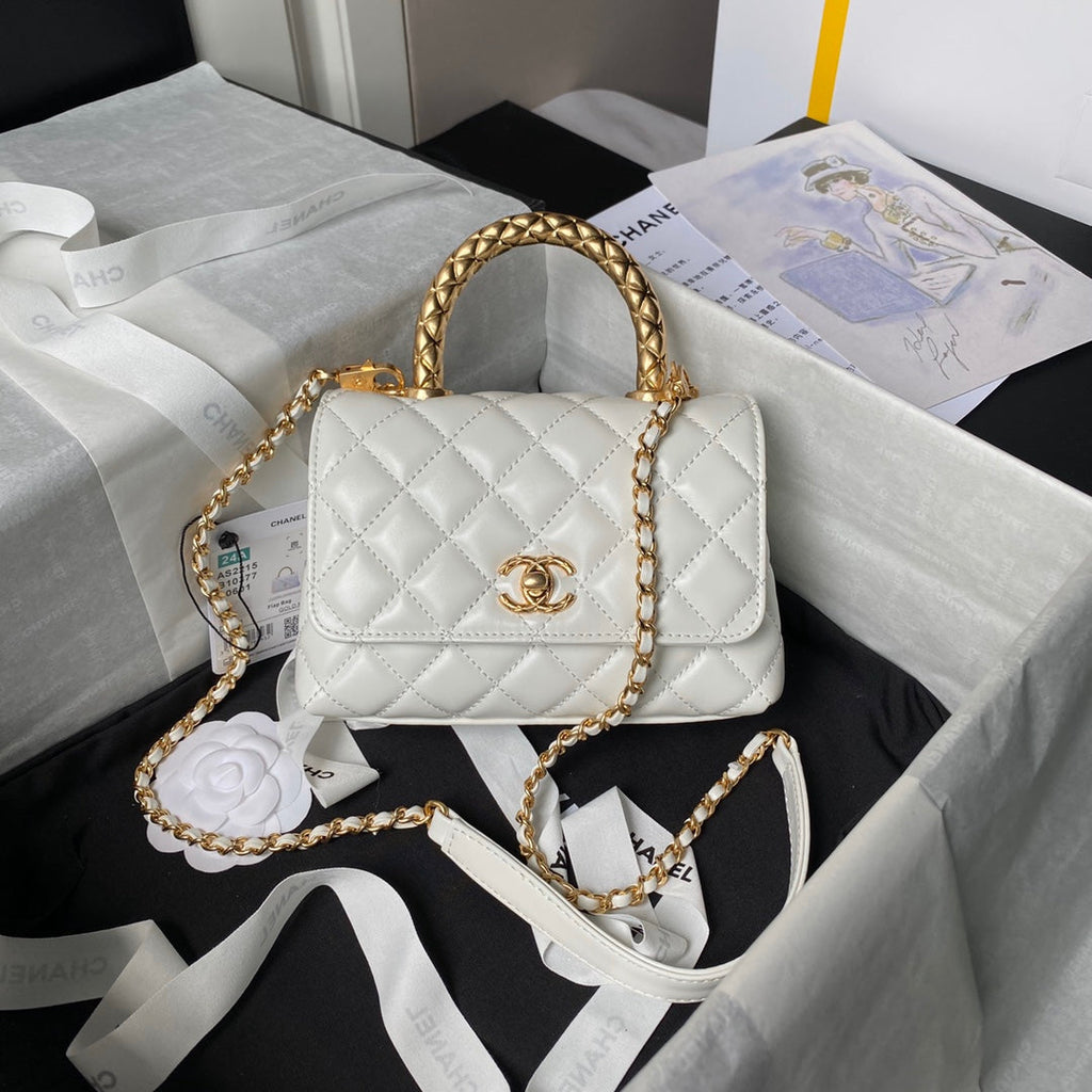 CHANEL 25S CLASSIC COCO HANDLE BAG 19 CM IN WHITE LAMBSKIN WITH GOLD HARDWARE