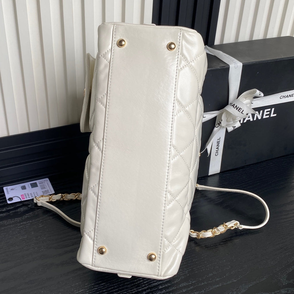 BOWLING BAG 29 IN OFF-WHITE CALFSKIN GOLD HARDWARE