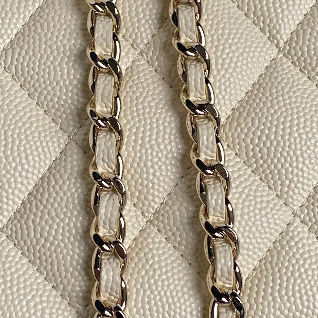 COSMETIC BAG 19 IN CREAM GRAINED CALFSKIN GOLD HARDWARE