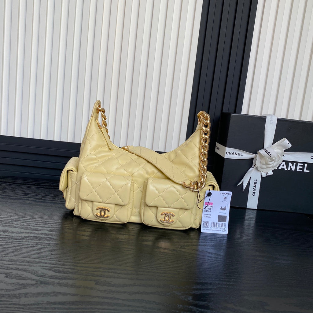 QUILTED HOBO CARGO BAG 31 IN LIGHT YELLOW CALFSKIN GOLD CHAIN