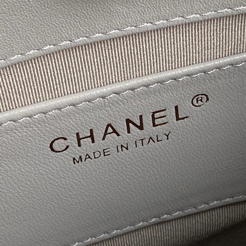 CRUISE DRAWSTRING BACKPACK 24 IN GREY LAMBSKIN GOLD-TONE METALLIC