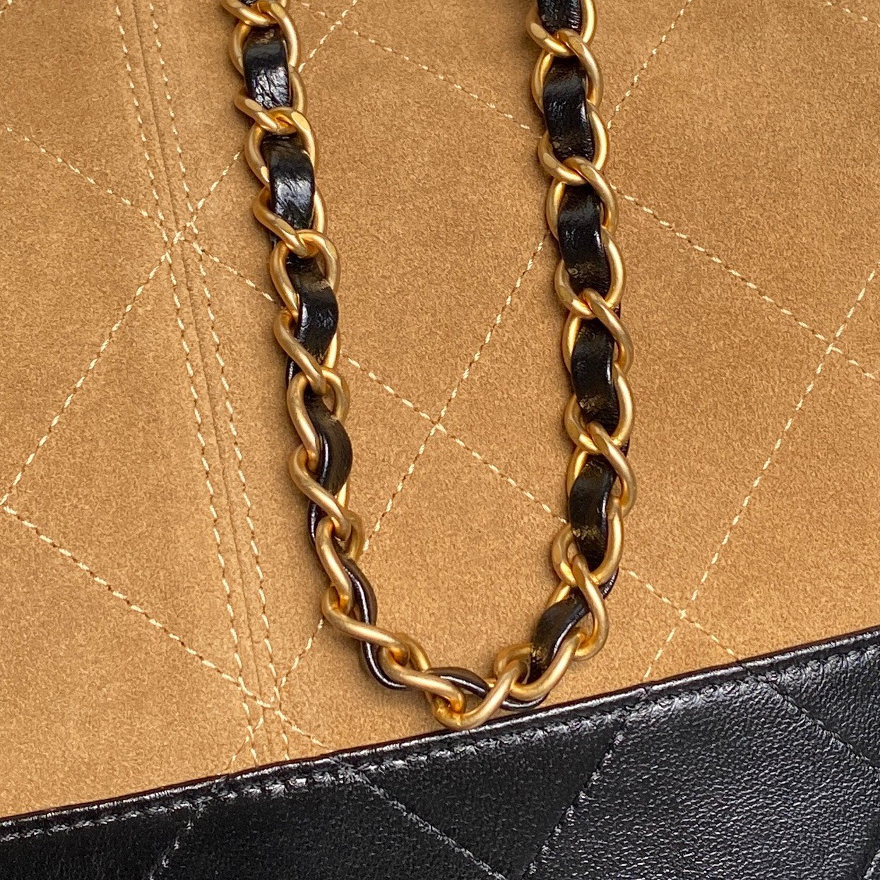 CHANEL 25S HOBO BAG 33 IN BROWN SUEDE AND BLACK CALFSKIN WITH GOLD HARDWARE