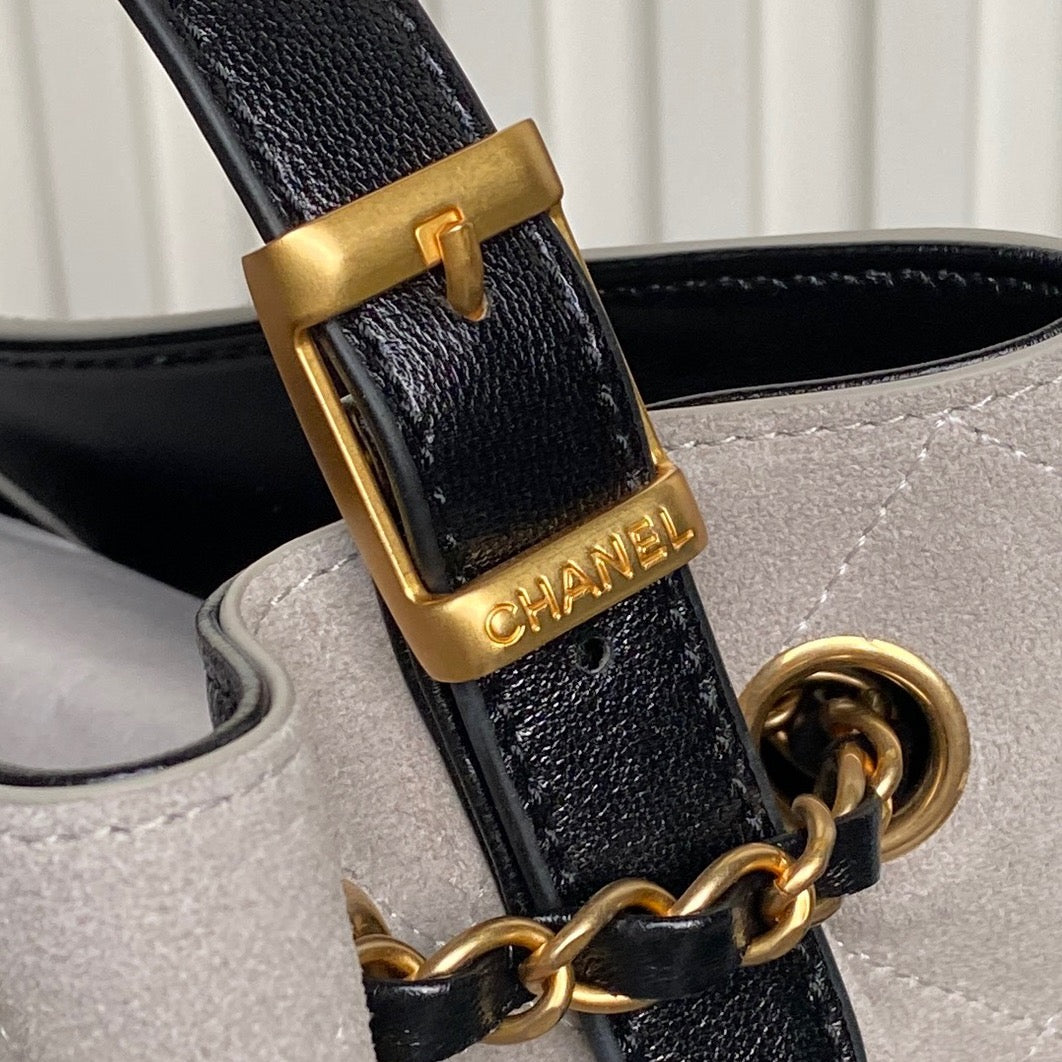 CHANEL 25S HOBO BAG 36 IN GREY SUEDE AND BLACK CALFSKIN WITH GOLD HARDWARE