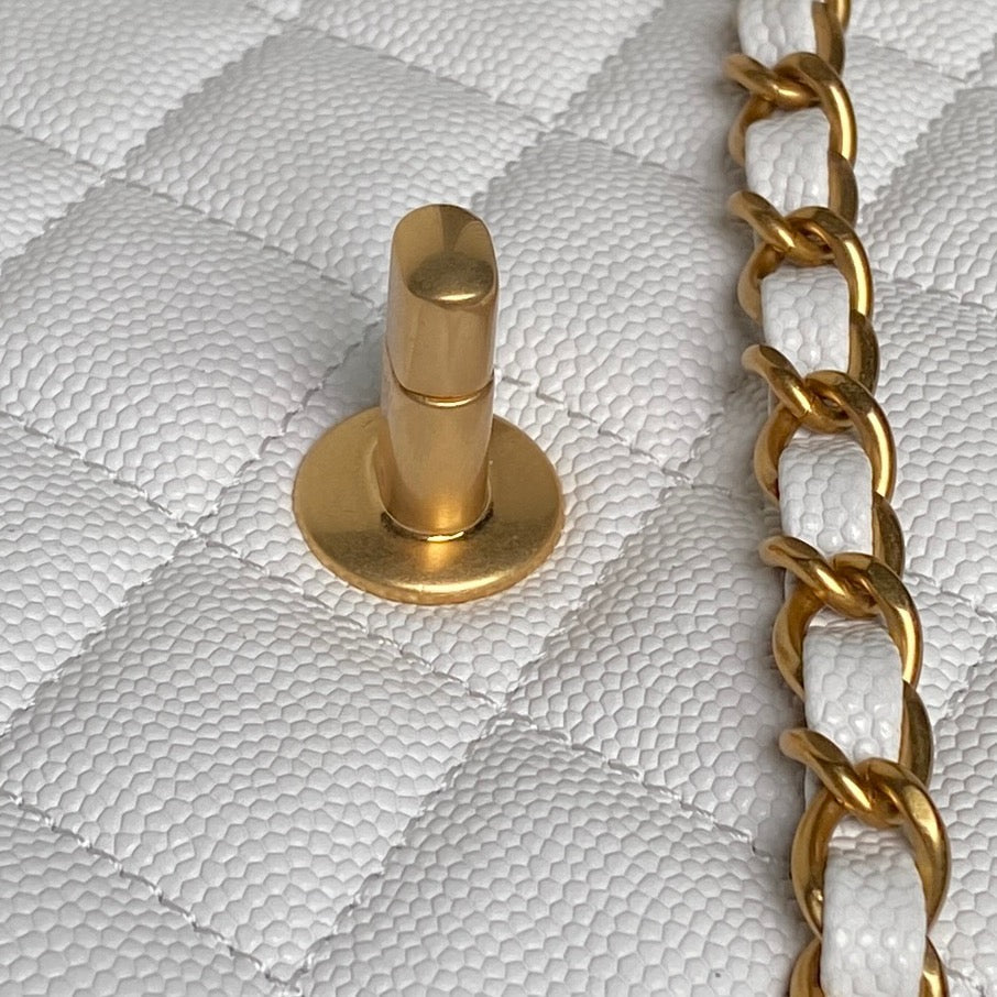 CHANEL 25S FLAP BAG 22 IN WHITE CALFSKIN GOLD HARDWARE