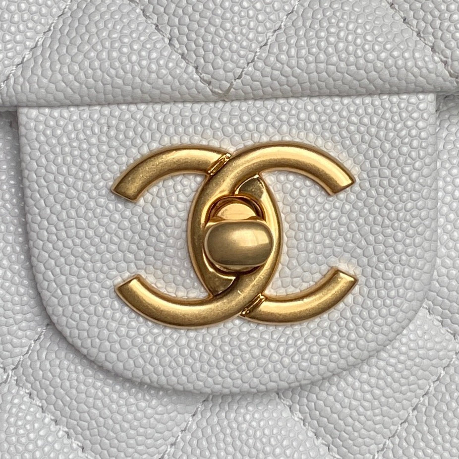 CHANEL 25S FLAP BAG 22 IN WHITE CALFSKIN GOLD HARDWARE