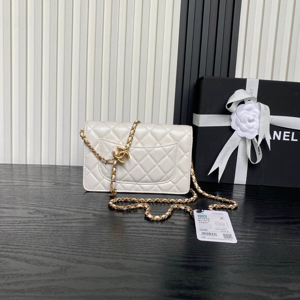 CHANEL 25S CHAIN WALLET 19 IN IVORY LAMBSKIN GOLD HARDWARE