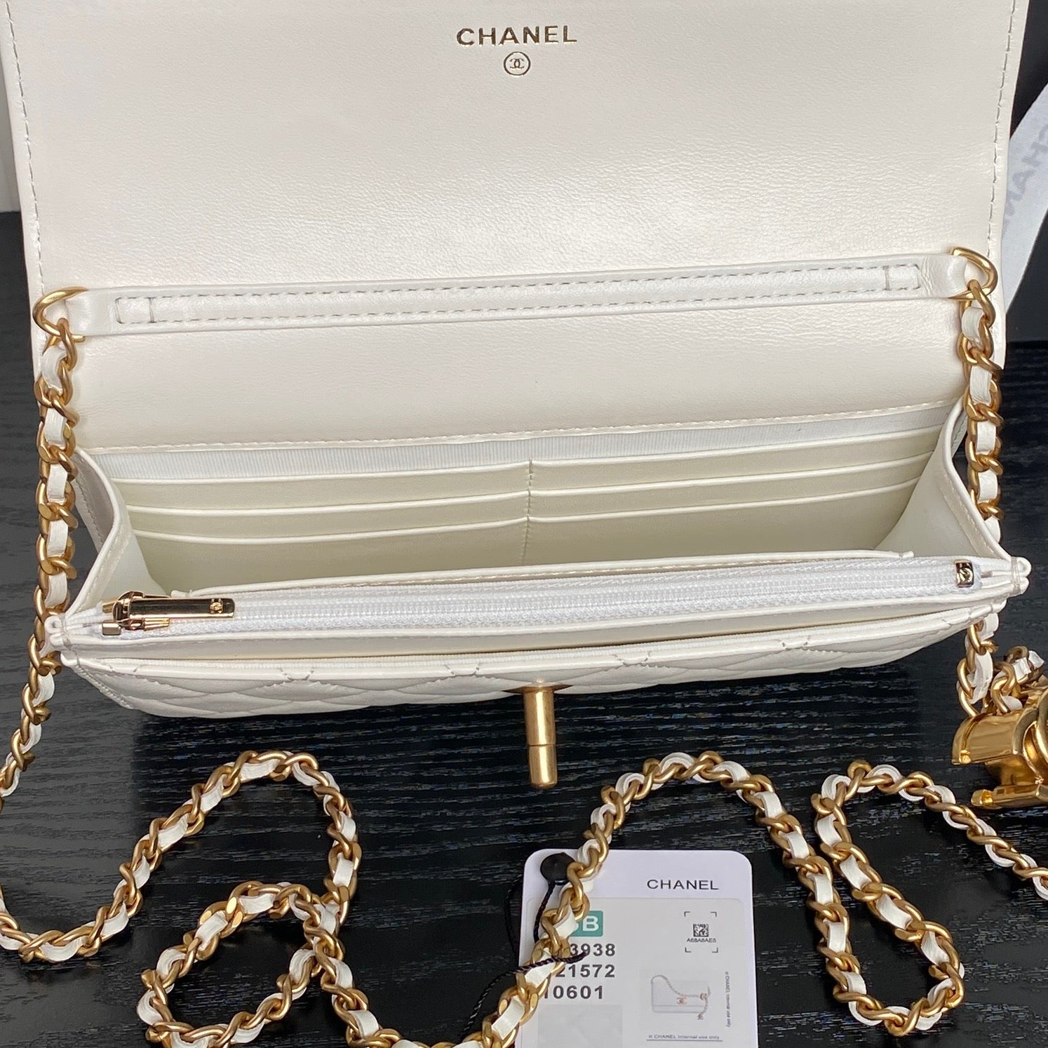 CHANEL 25S CHAIN WALLET 19 IN IVORY LAMBSKIN GOLD HARDWARE