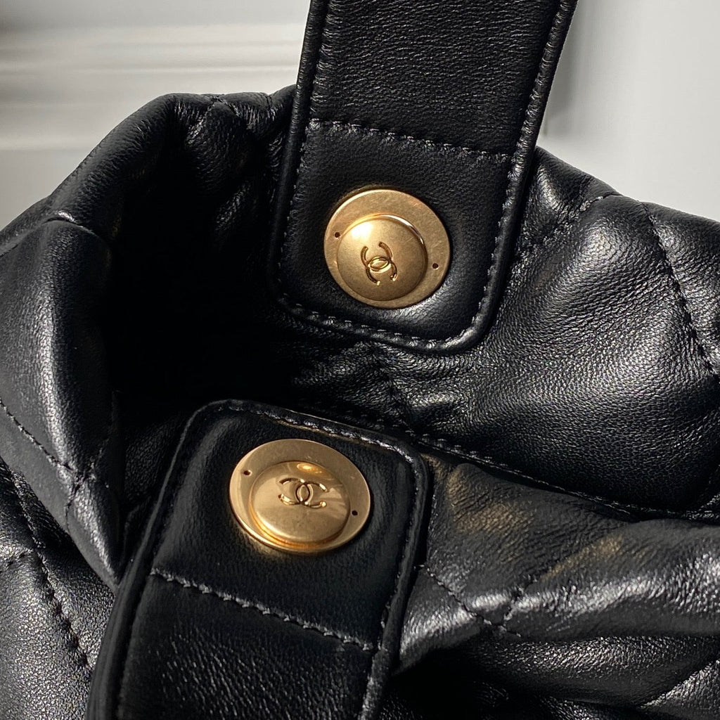 CHANEL 25S BOW BAG 38 IN BLACK LAMBSKIN WITH GOLD HARDWARE