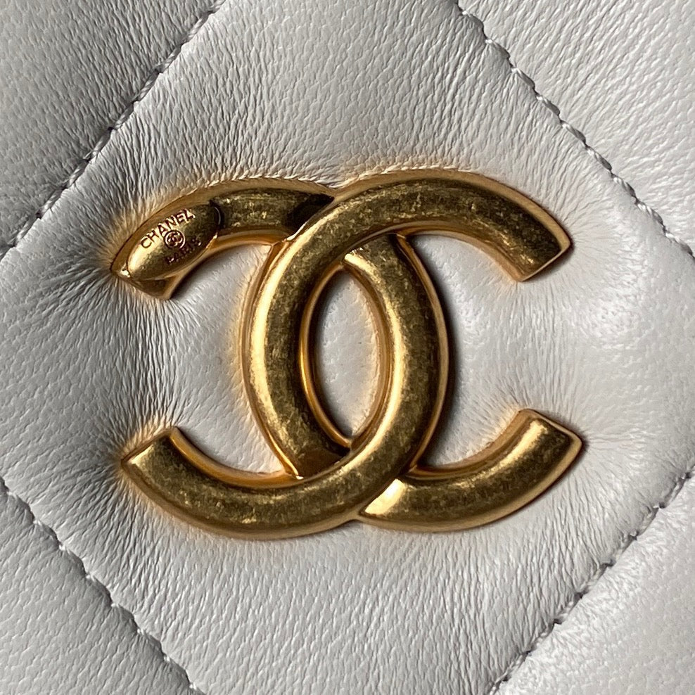 CHANEL 25S MINI BOW BAG 26 IN CREAM WHITE LAMBSKIN WITH GOLD HARDWARE