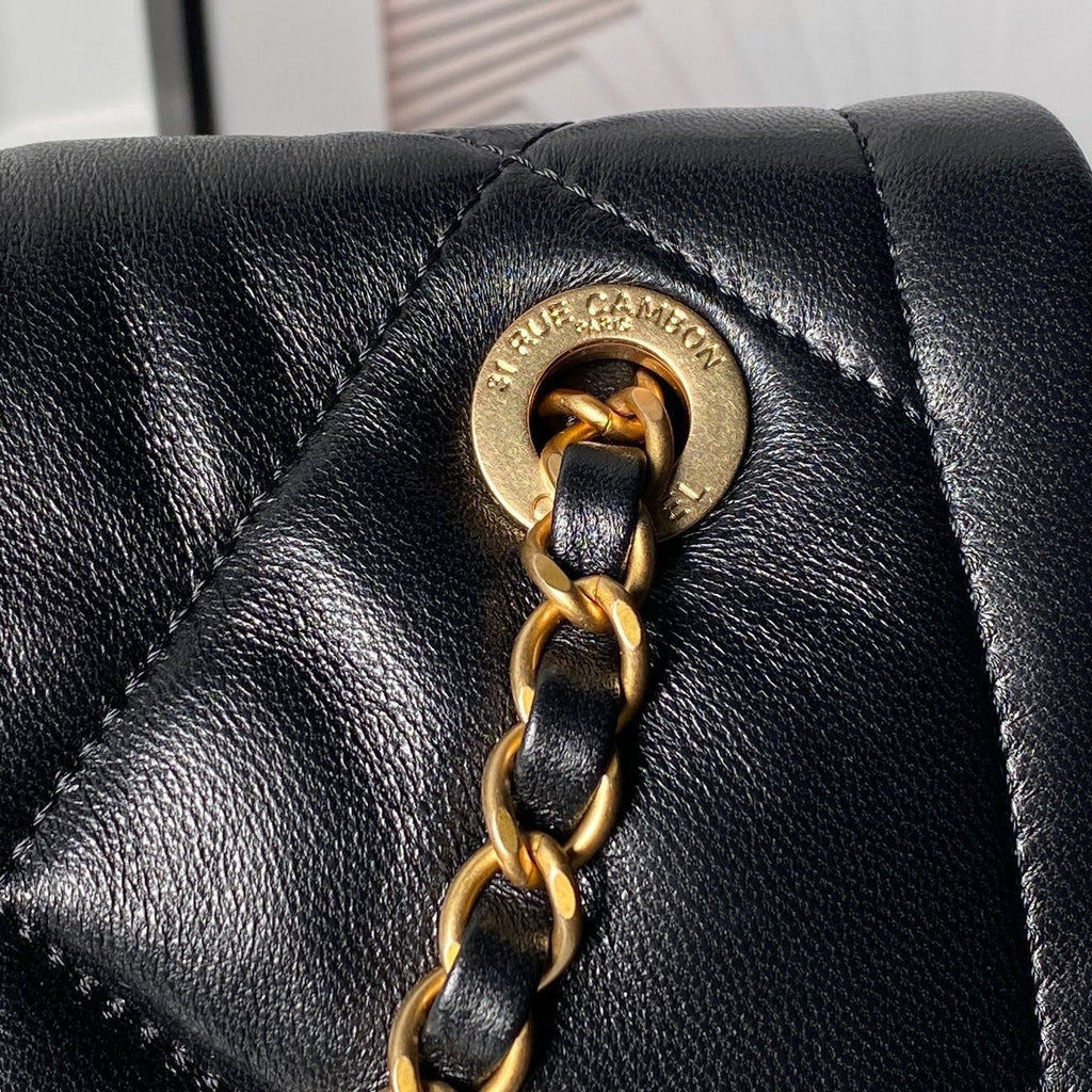 CHANEL 25S FLAP BAG 45 IN BLACK LAMBSKIN WITH GOLD HARDWARE