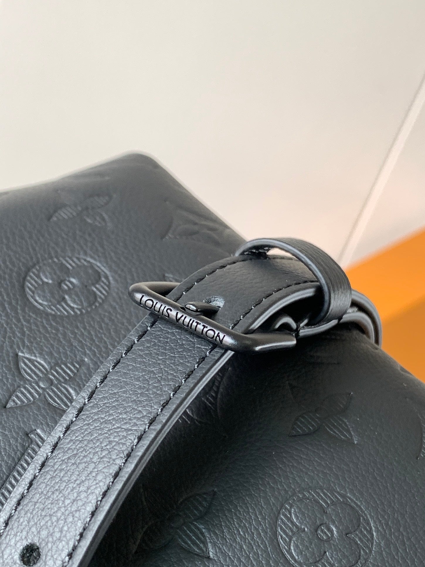 LV 25S PULSE WEARABLE WALLET 22 IN BLACK MONOGRAM SHADOW EMBOSSED CALFSKIN