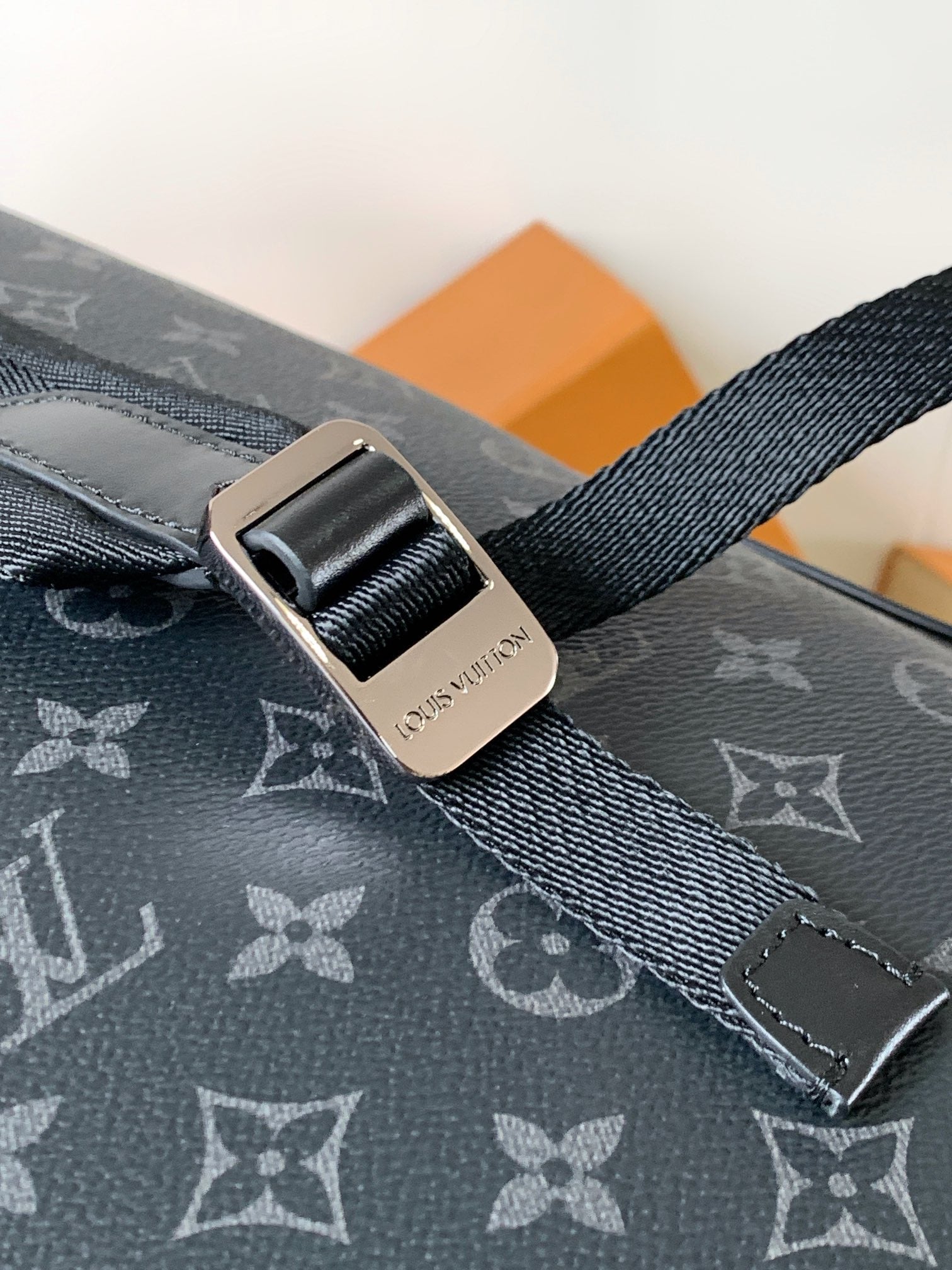LV 25S DISCOVERY PM BACKPACK 38 IN BLACK AQUA MONOGRAM ECLIPSE CANVAS AND CALFSKIN