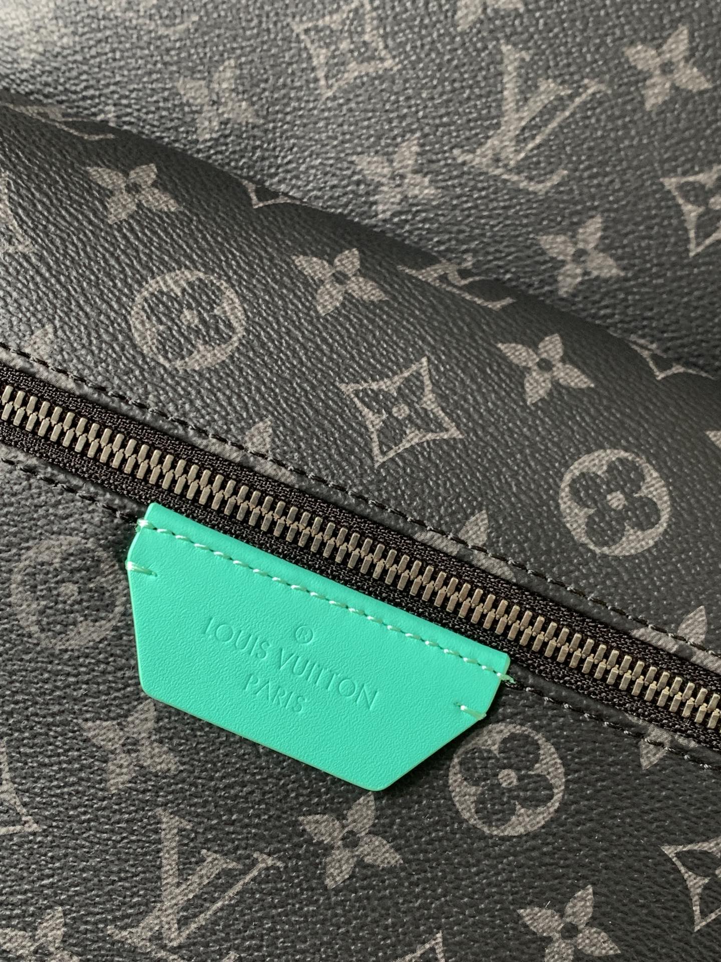 LV 25S DISCOVERY PM BACKPACK 38 IN BLACK AQUA MONOGRAM ECLIPSE CANVAS AND CALFSKIN