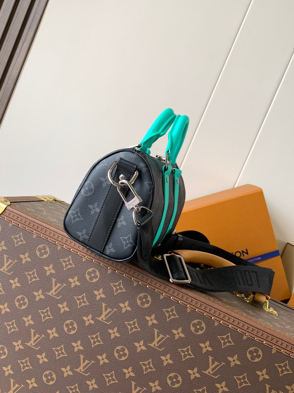 LV 25S KEEPALL 25 WITH SHOULDER STRAP IN BLACK AQUA COATED MONOGRAM ECLIPSE CANVAS AND CALFSKIN
