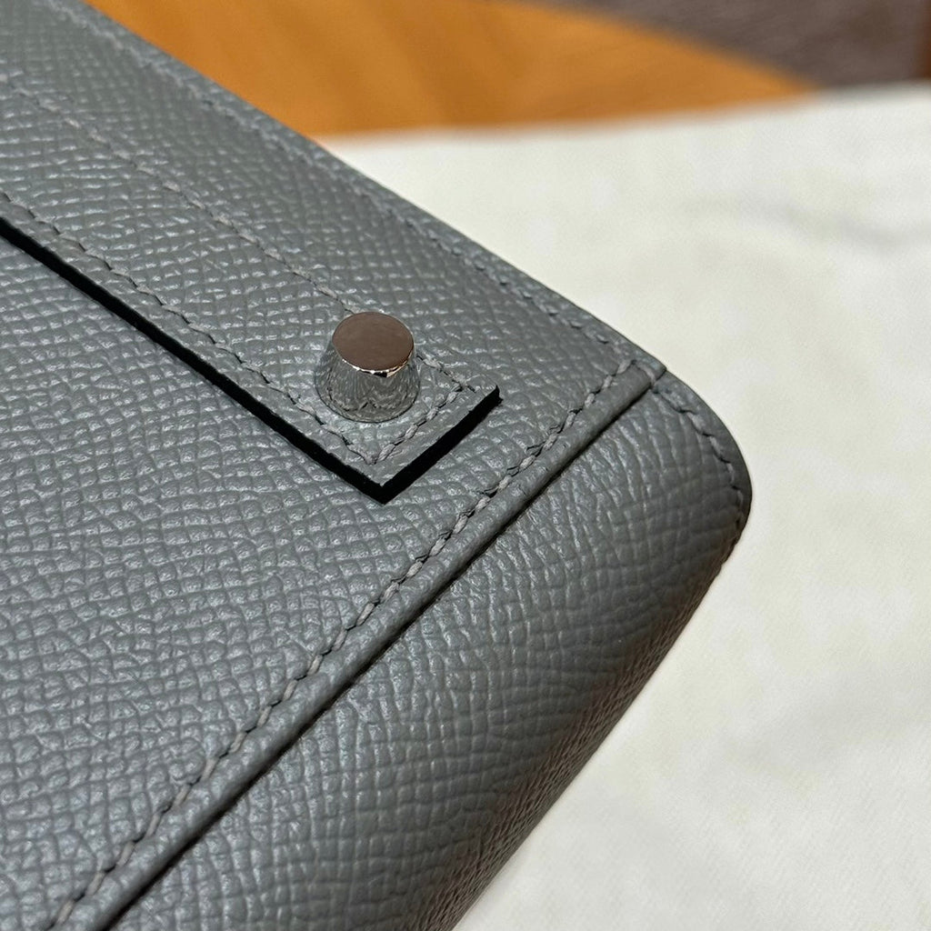 BIRKIN FAUBOURG TOUCH 20 IN DOVE GRAY CALFSKIN WITH SILVER HARDWARE