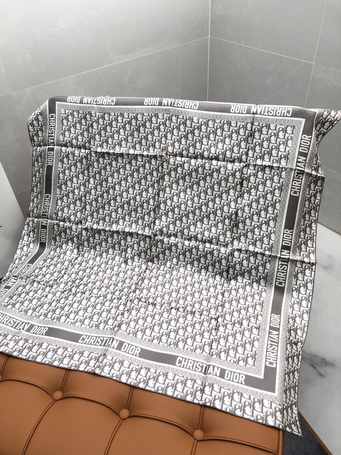 DIOR SCARF 90 IN SILK 704590