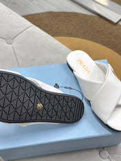 PRADA 25S SLIDE SANDALS IN WHITE CALFSKIN LOGO