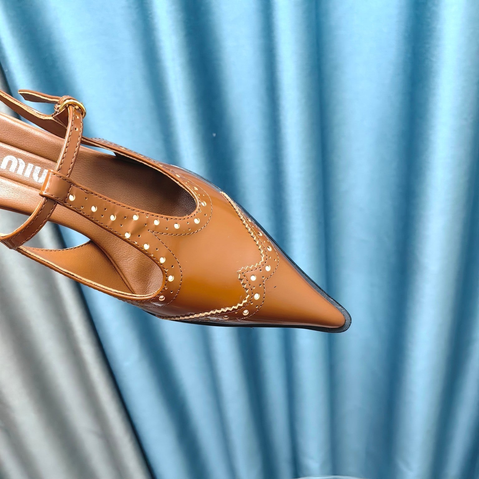 SLINGBACK CARAMEL COLOR LAMBSKIN WITH T- STRAPS