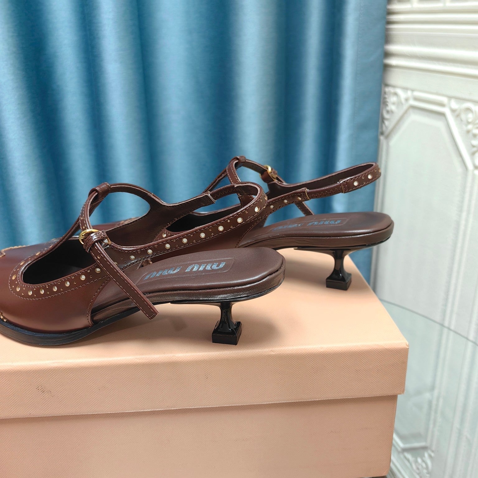 SLINGBACK WALNUT COLOR LAMBSKIN WITH T- STRAPS