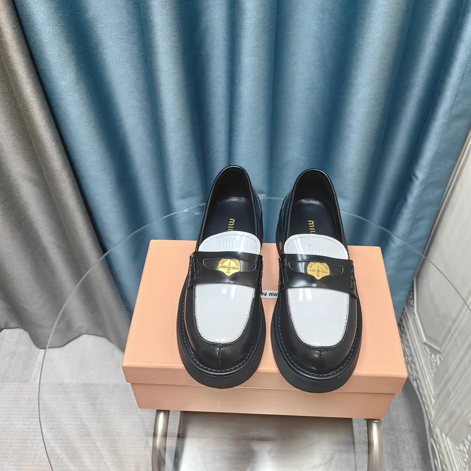 THICK-SOLED LOAFERS SHOES BLACK MIX WHITE COWHIDE