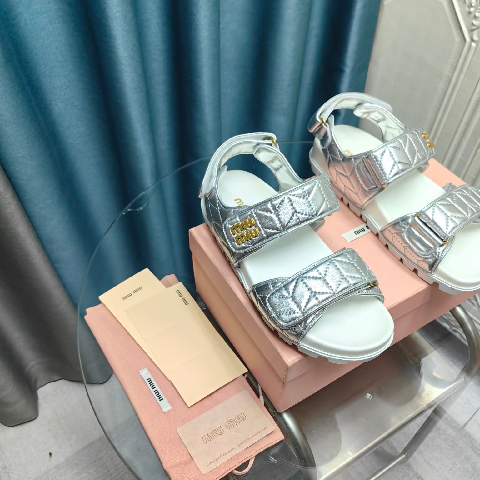 SANDALS WHITE MIX SILVER SHEEPSKIN WITH HORIZONTAL STRAPS