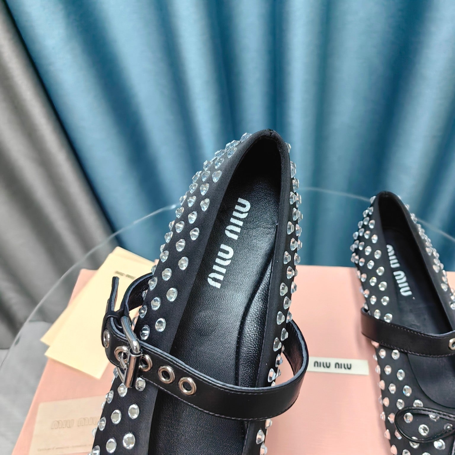 MARY JANE SHOES BLACK COWHIDE WITH DIAMOND