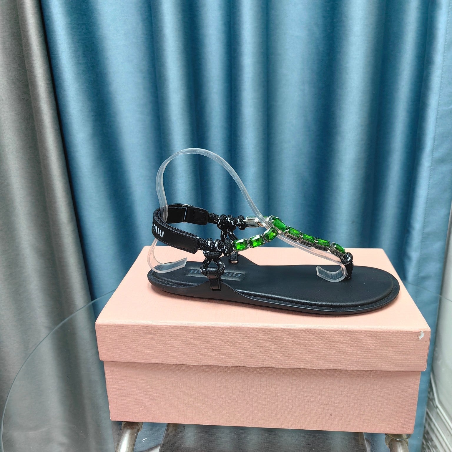 FLIP-FLOPS BLACK COWHIDE WITH CRYSTALS-KELLY GREEN