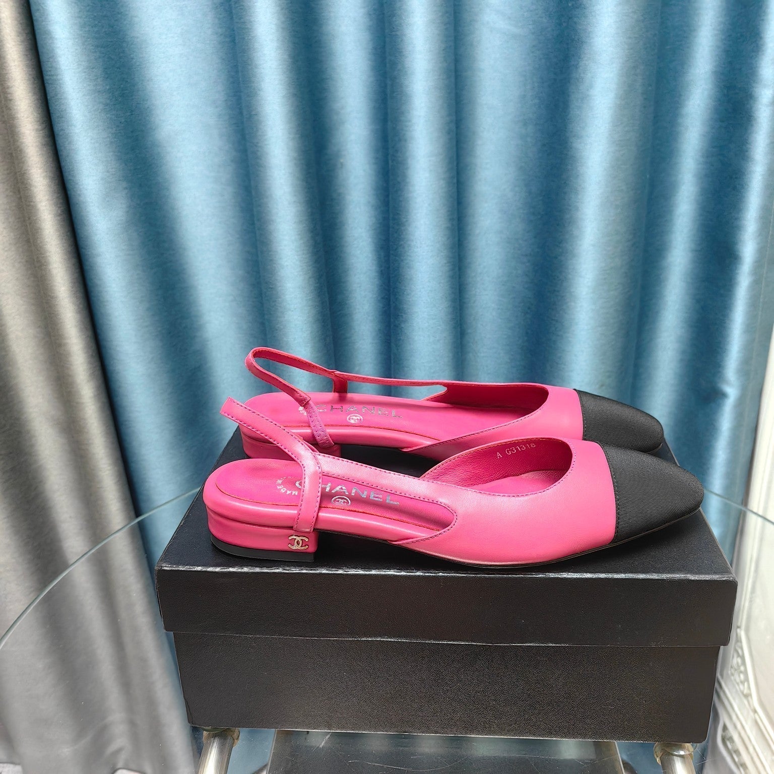 SLINGBACKS IN BARBIE PINK MIX BLACK LAMBSKIN