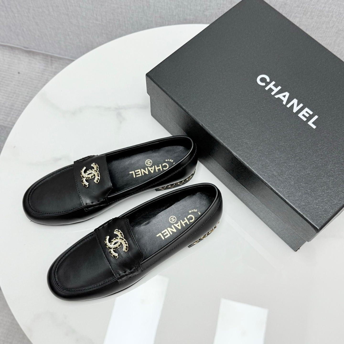 CC LOAFER 25S IN BLACK LAMBSKIN WITH GOLD HARDWARE