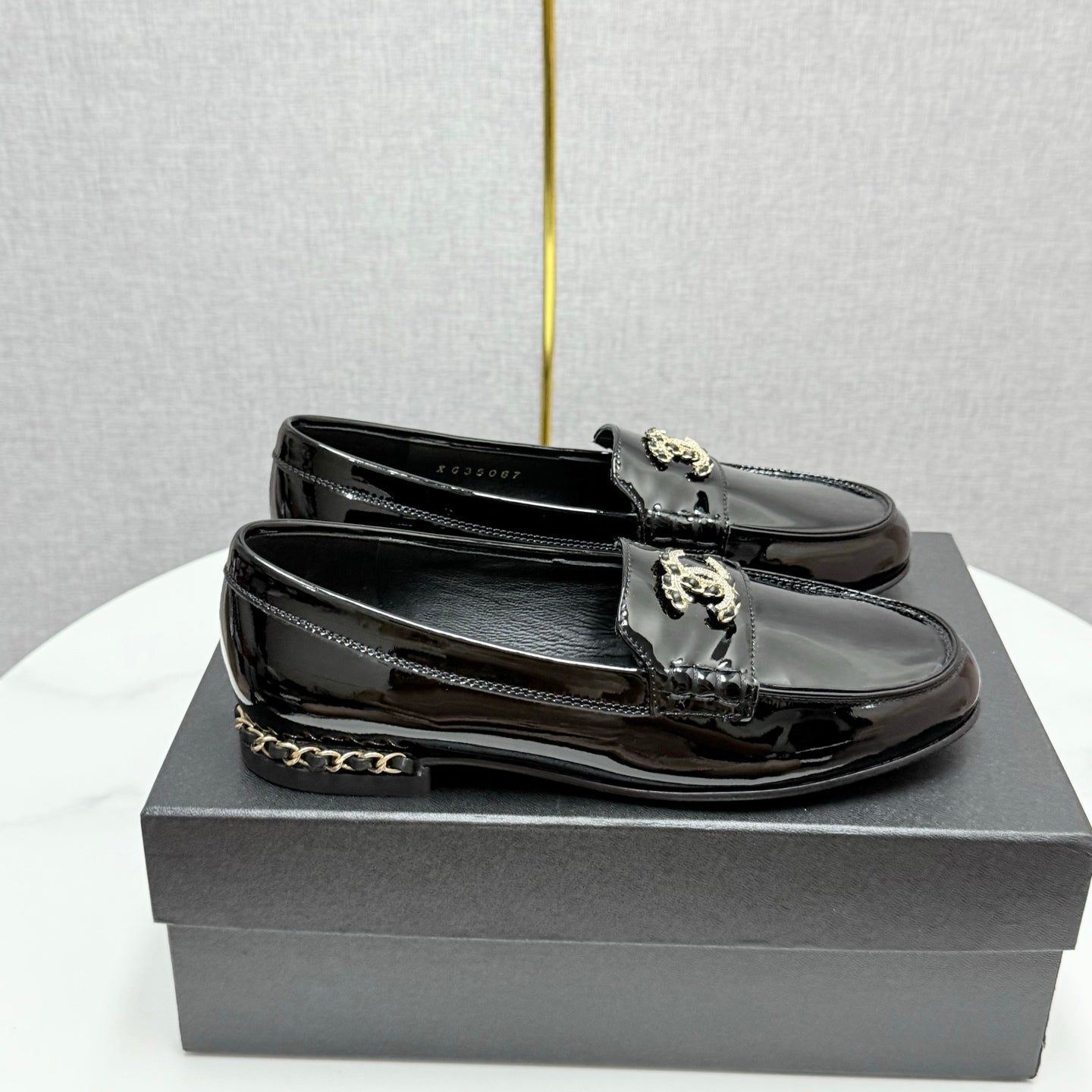 CC LOAFER 25S IN BLACK GLOSSY LEATHER WITH GOLD HARDWARE
