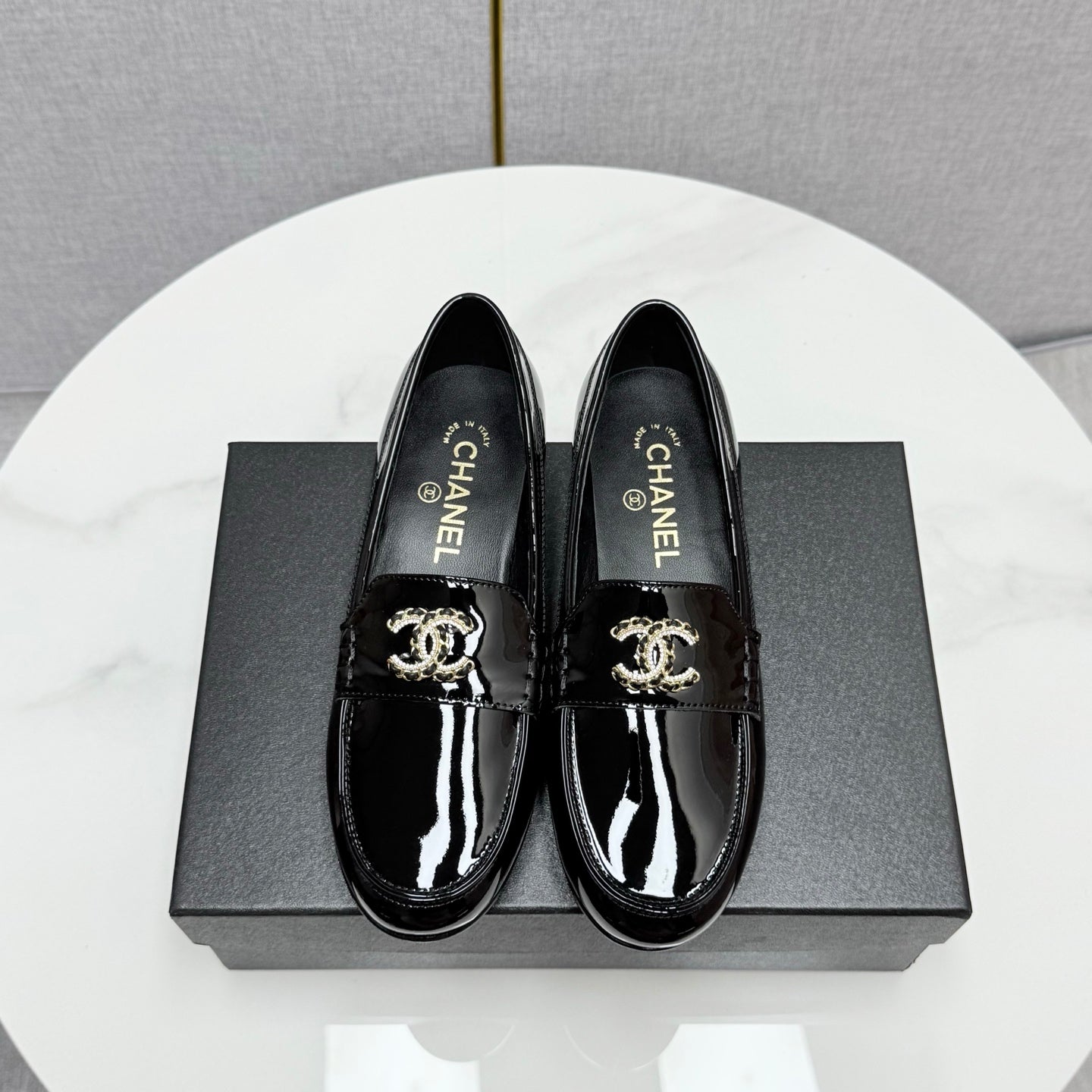 CC LOAFER 25S IN BLACK GLOSSY LEATHER WITH GOLD HARDWARE
