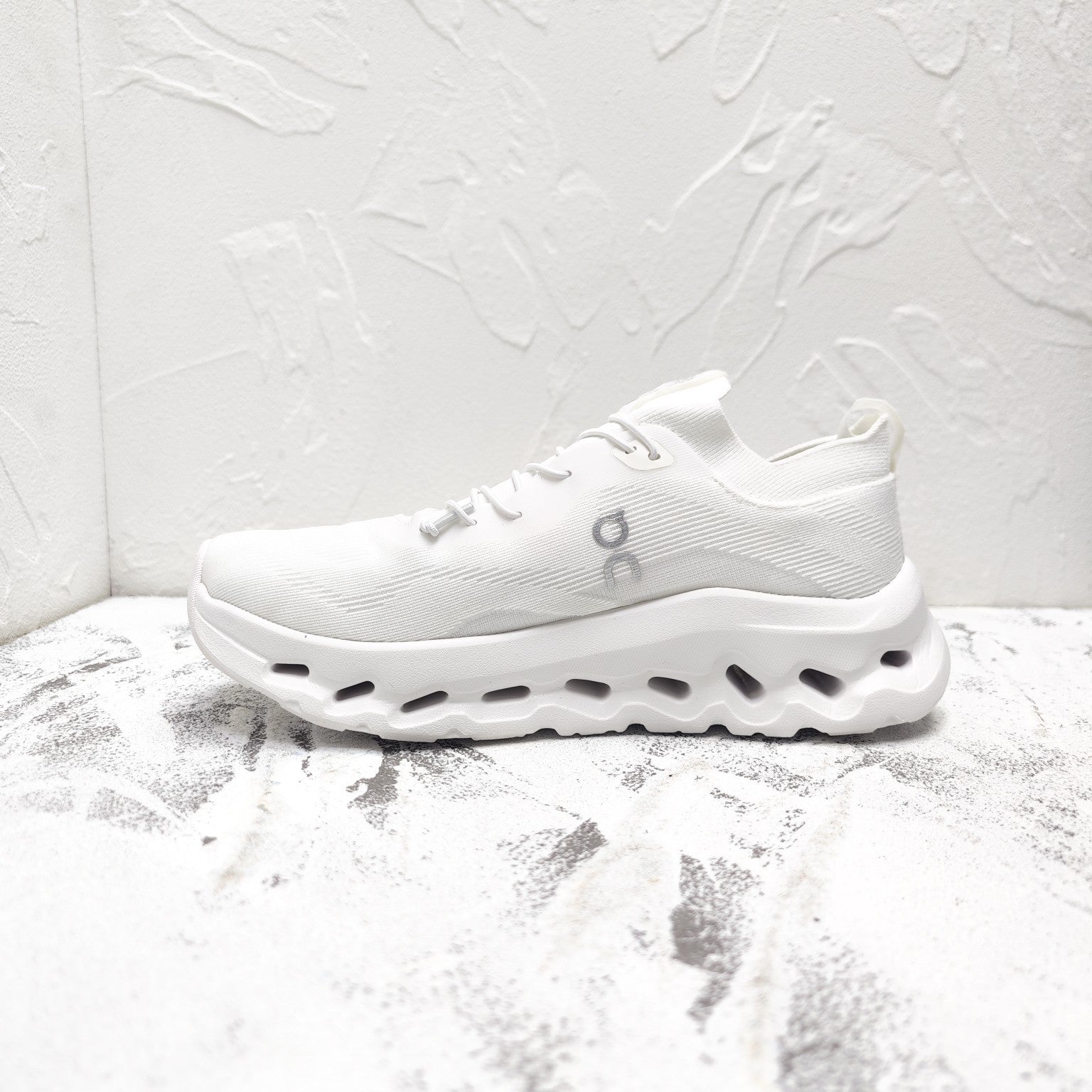 CLOUDTILT SNEAKER IN WHITE RECYCLED POLYESTER