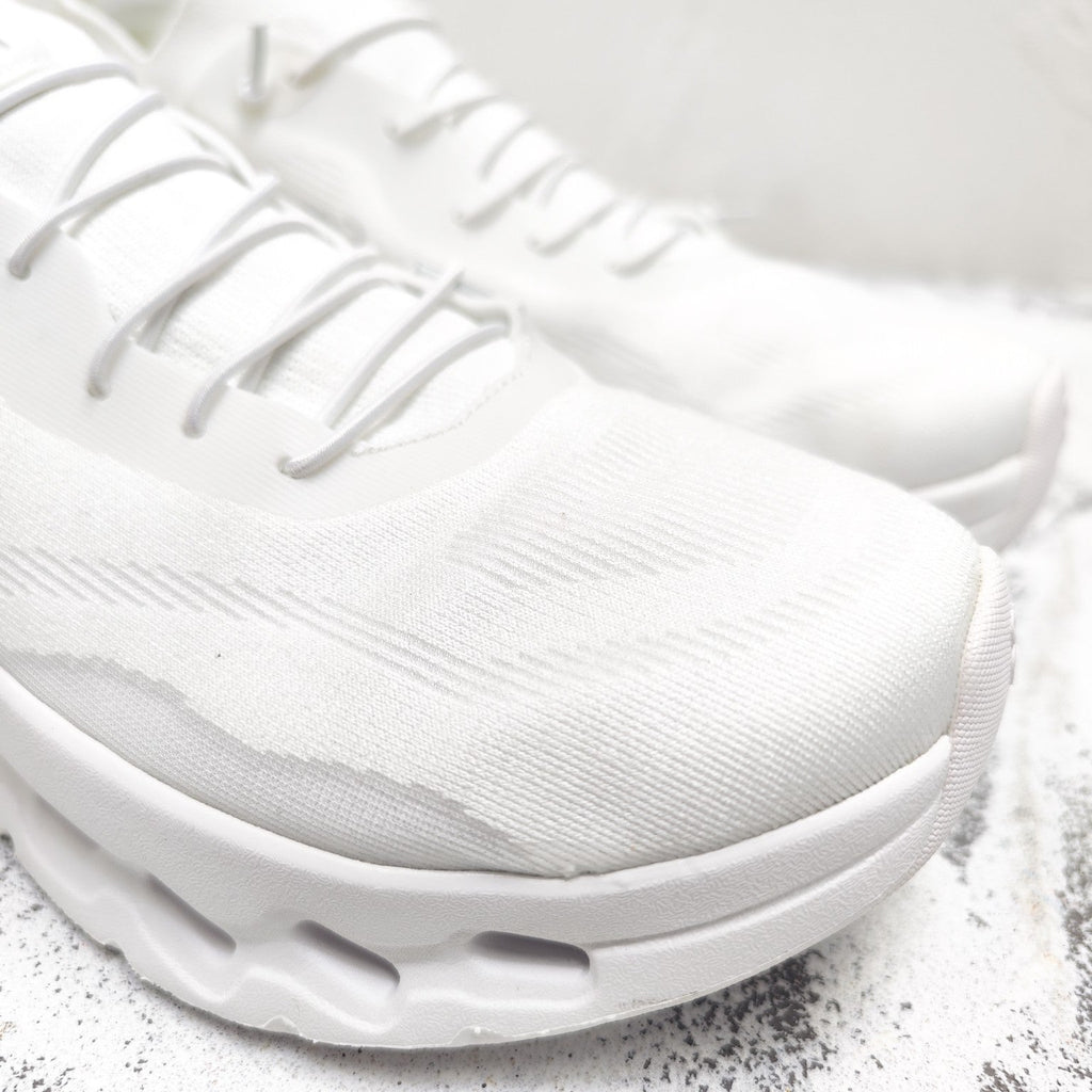 CLOUDTILT SNEAKER IN WHITE RECYCLED POLYESTER