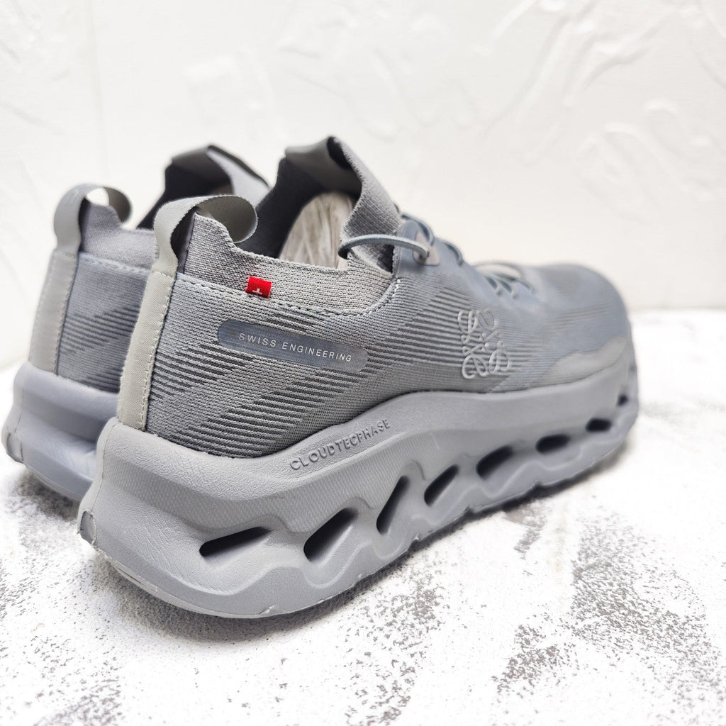 CLOUDTILT SNEAKER IN SHARK GRAY RECYCLED POLYESTER