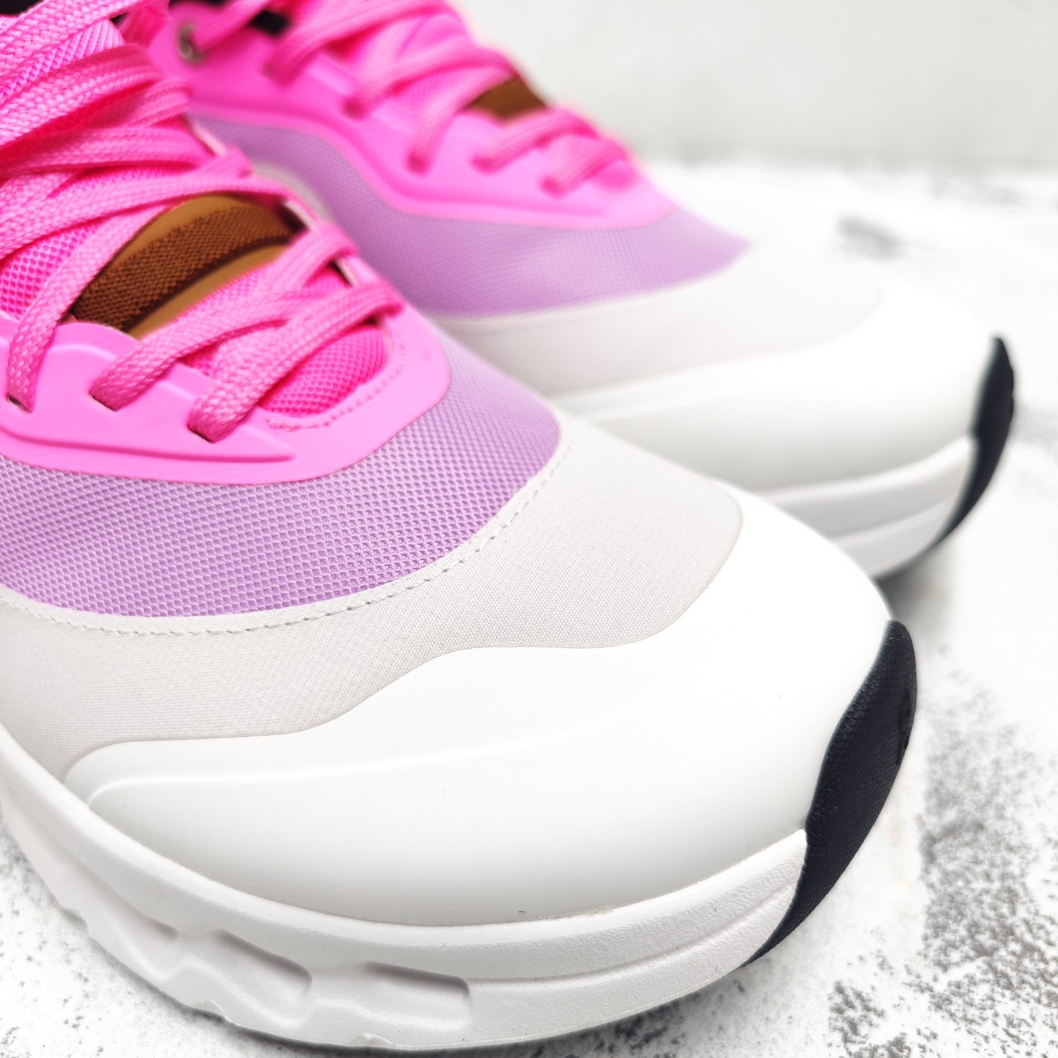 CLOUDTILT 2.0 SNEAKER BRIGHT PINK MIX PALE GRAY CALFSKIN AND BREATHABLE MESH