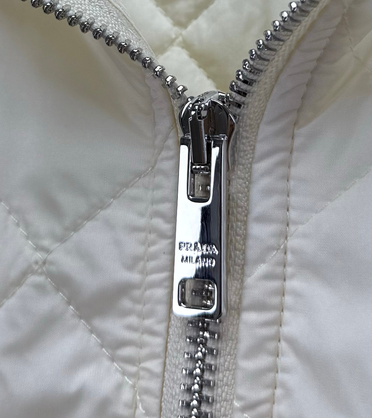 PRADA 25S JACKET 544