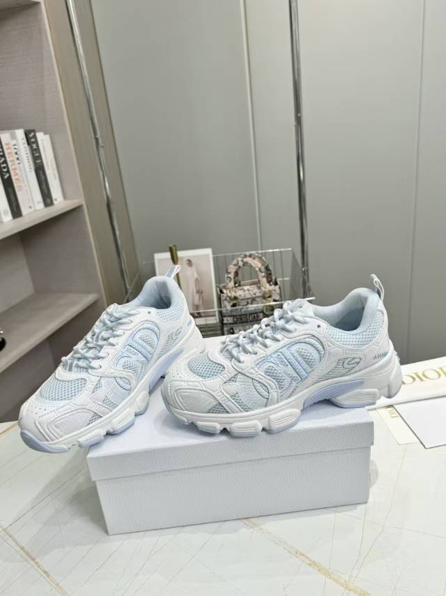 CD CHORONO SNEAKER IN WHITE AND LIGHT BLUE MESH
