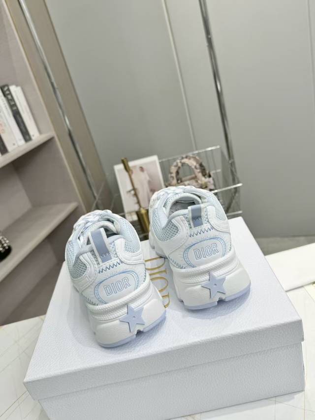 CD CHORONO SNEAKER IN WHITE AND LIGHT BLUE MESH