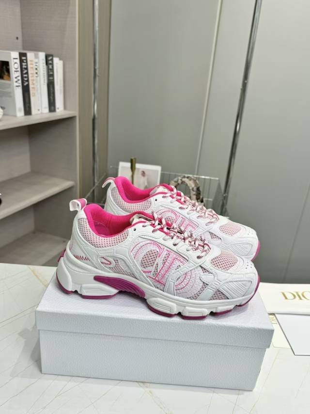 CD CHORONO SNEAKER IN WHITE AND PINK MESH