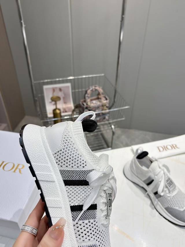 CD RUN SNEAKER 25S IN BLACK AND WHITE MESH FABRIC TWO-TONE SOLE