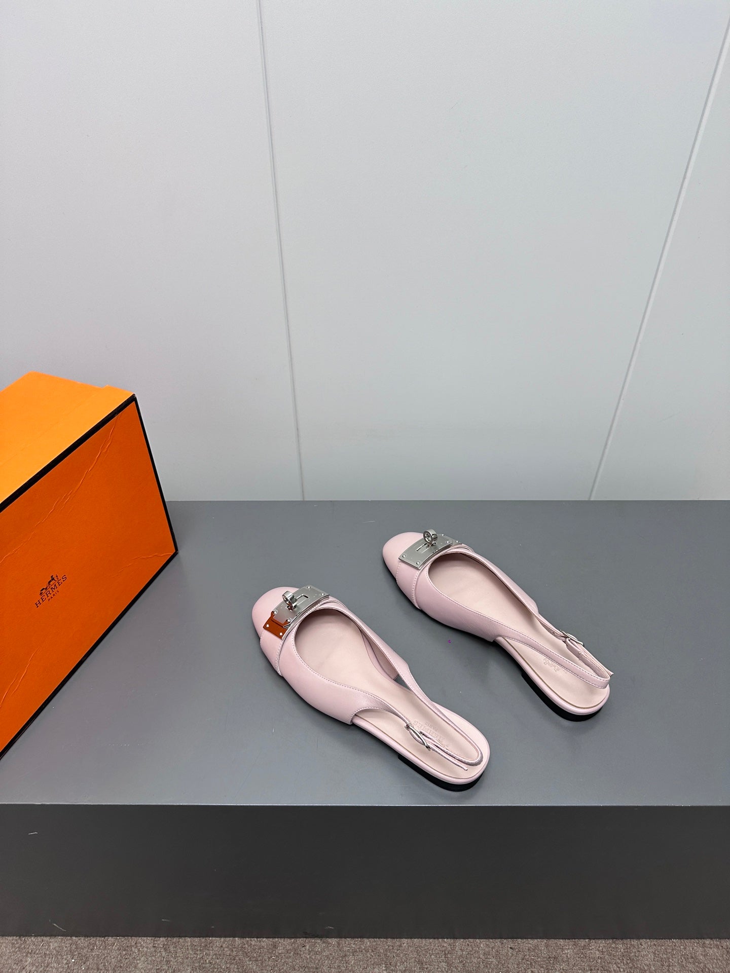 INNOCENTE SLINGBACK IN LIGHT PINK CALFSKIN