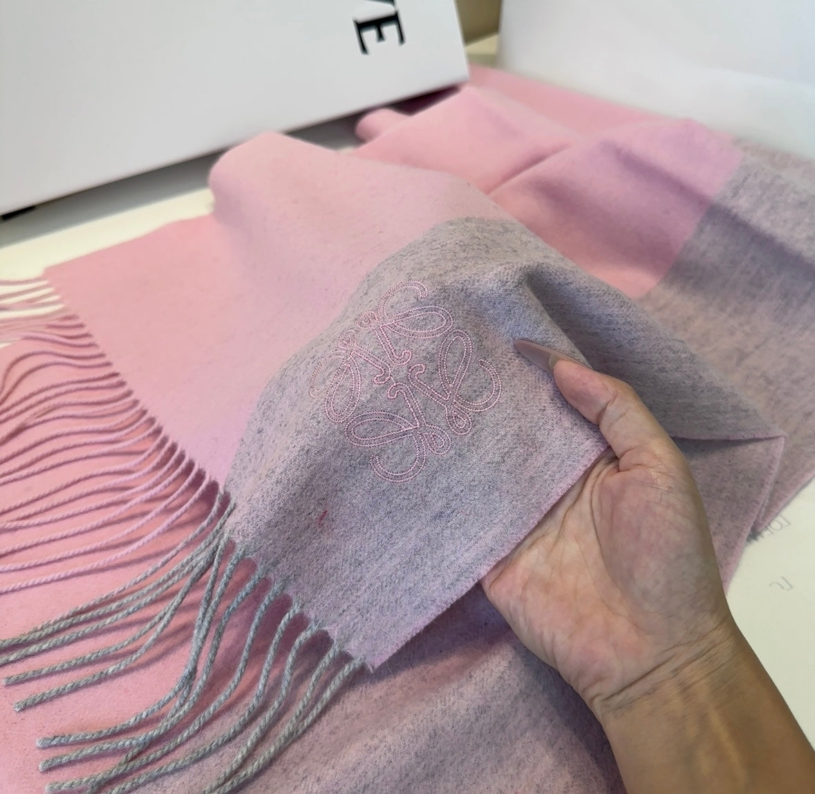 LOEWE 25S SCARF 180 IN CASHMERE 858204